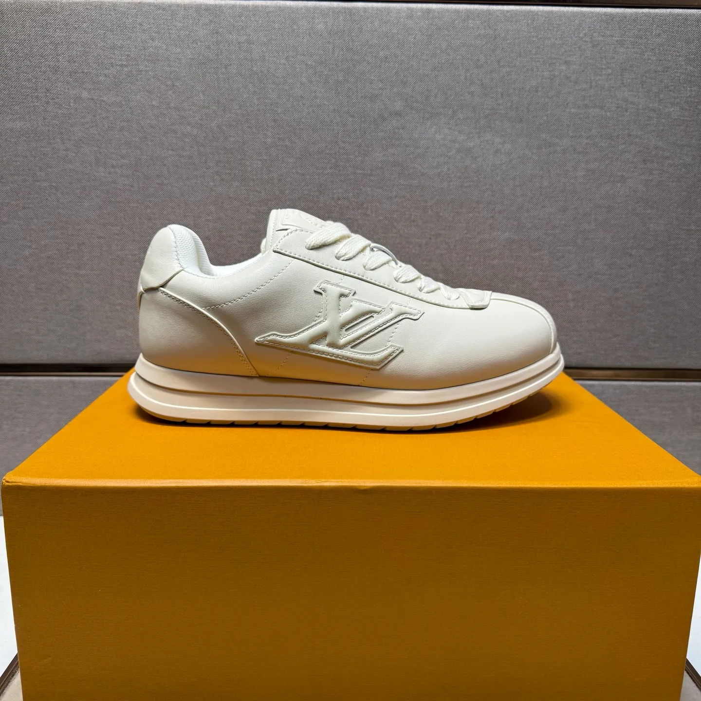 Men's men's shoes 💰pp560 [LV～] Men's casual shoes 2025z cabinet sales simultaneously 🔶Size: 38-44 #️⃣ 🔷6 colors🔜The upper is made of multi-material splicing➕Mesh lining, comfortable and breathable, sole: original comfortable and wear-resistant outsole, ⚠️real thing📱photographed🎬real thing is better📢📢📢
